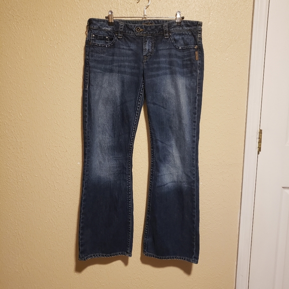 Silver Jeans Bootcut Tuesday Size 32 (size 14)‎ - Picture 1 of 5